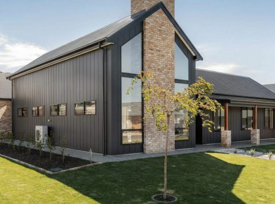 james_hardie_ventilejamas_fasades_VL_plank_Midnight Black